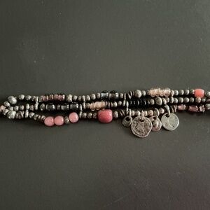 Uno de 50 TRIPLE STRAND glass and metal beads charm bracelet